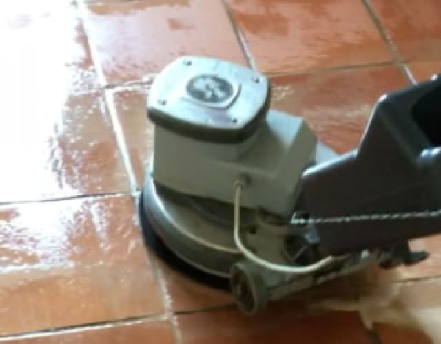 Decapez vos tomettes en terre cuite